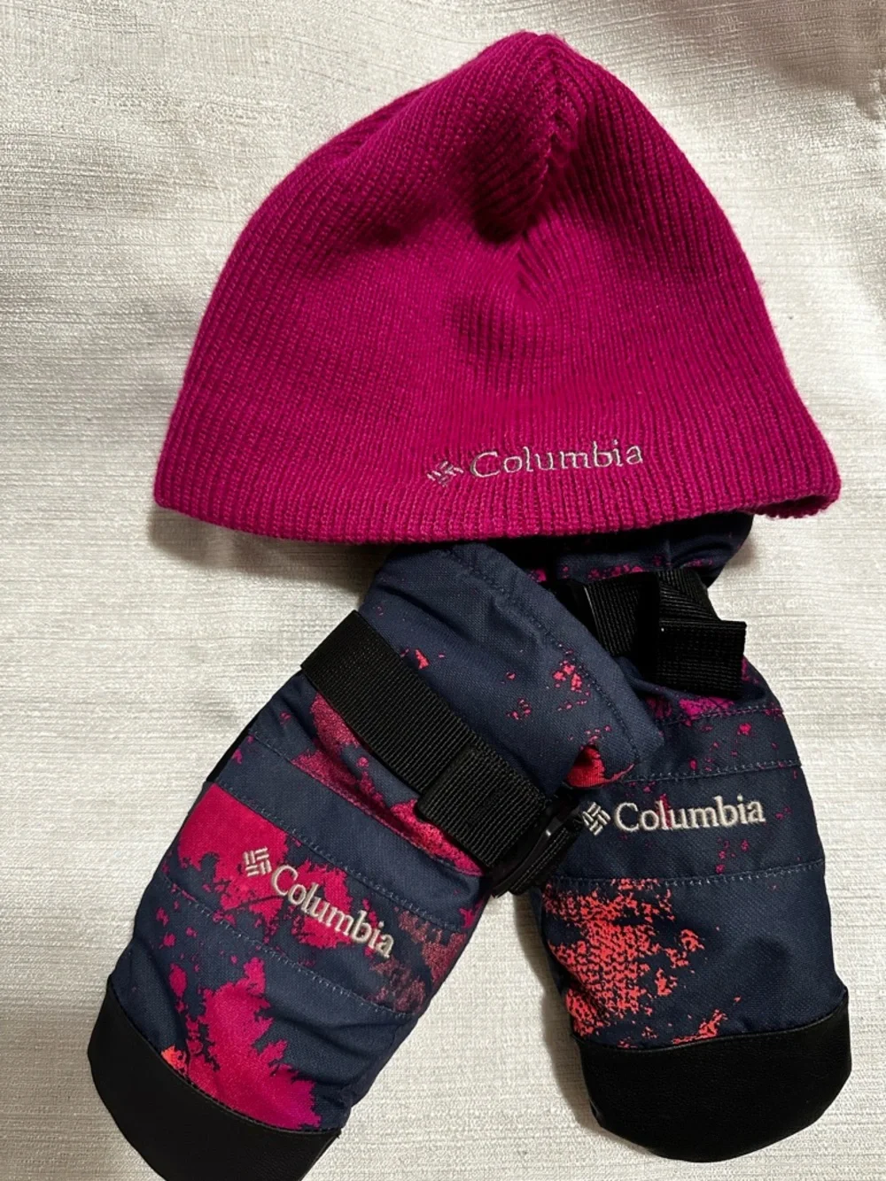 Columbia Magenta Beanie with Navy & Magenta Patterned Mittens